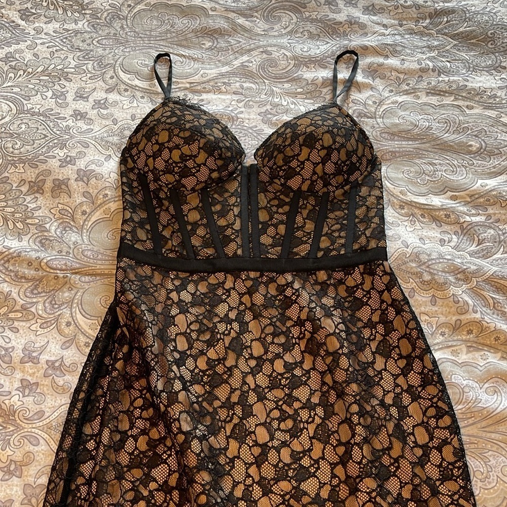 Simhaki Ruth Dress - Picture 4 of 8